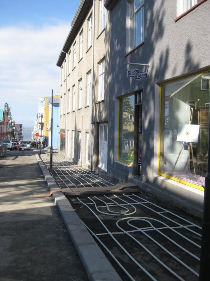 Как у них: в Исландии строят тротуары с подогревом (9 фото)