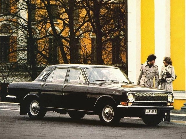 Рекламные плакаты с автомобилями из СССР (13 фото)
