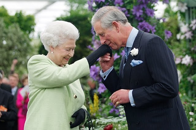Королева Елизавета II может покинуть трон к своему 95-летию (2 фото)