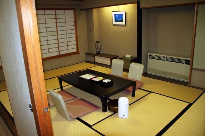 Как выглядит традиционный японский отель (21 фото)