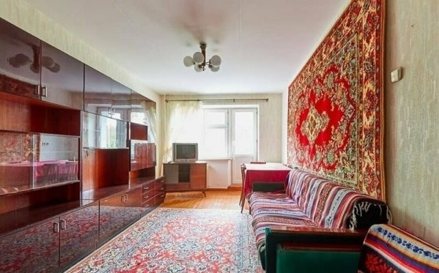 Интерьеры советских квартир (20 фото)