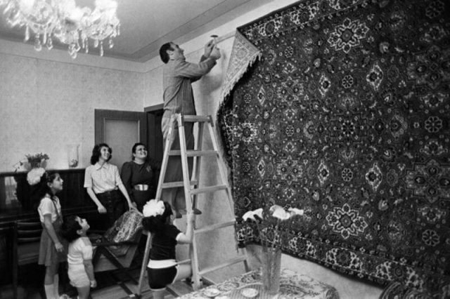 Интерьеры советских квартир (20 фото)