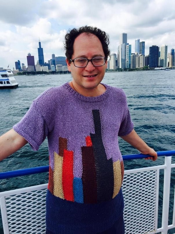 Американец создает оригинальные свитера для путешествий (12 фото)