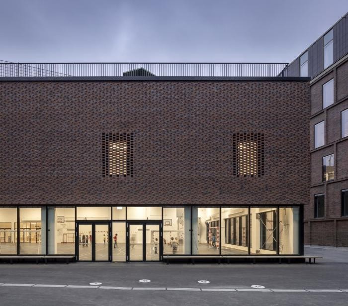 Европейская школа в Копенгагене (18 фото)
