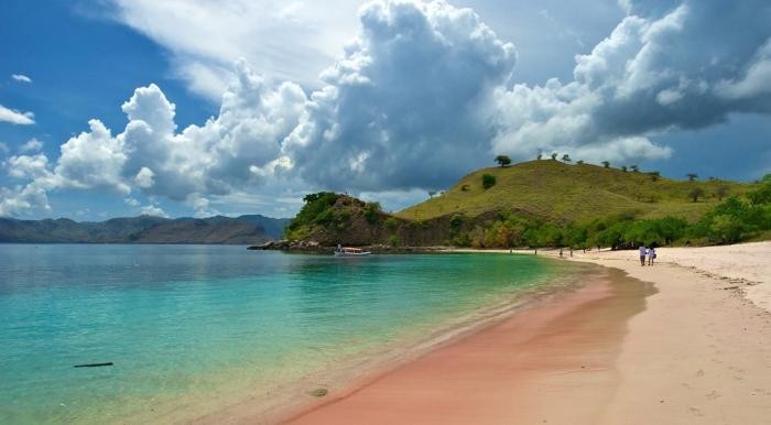 Пляжи, где можно обойтись без розовых очков (10 фото)