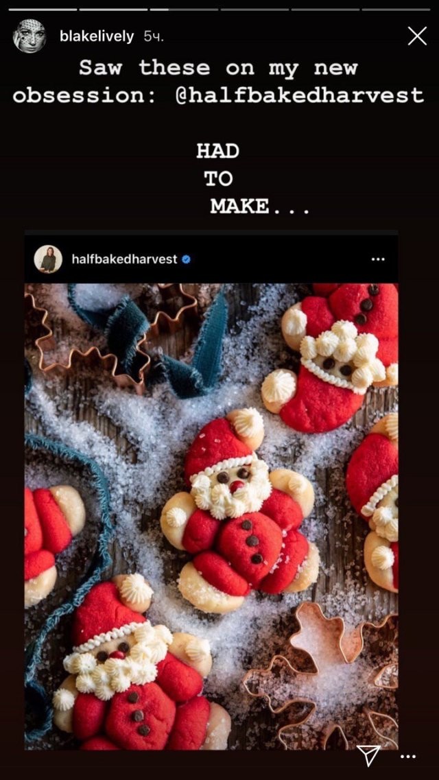 Актриса Блейк Лайвли приготовила рождественское печенье (5 фото)