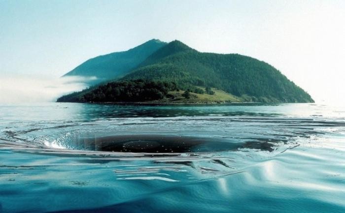 Необъяснимые тайны озера Байкал (7 фото)
