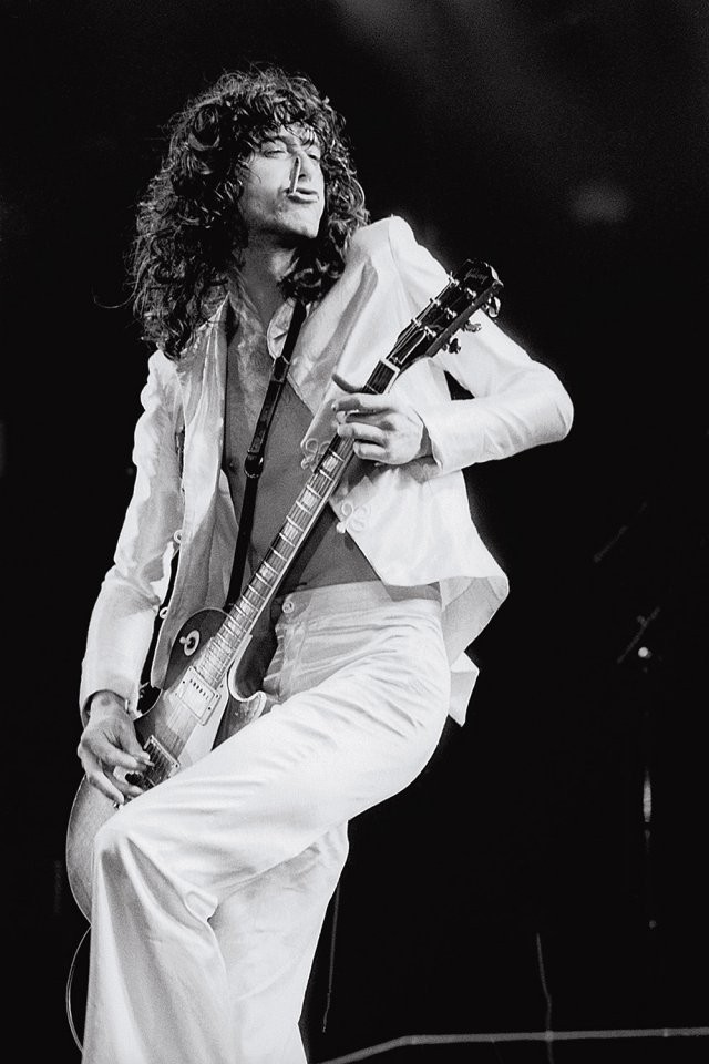 Джеймсу Патрику Пейджу основателю группы Led Zeppelin 76 лет (13 фото)