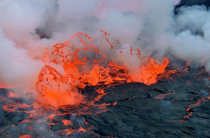 Кратер вулкана Ньирагонго (29 фото)