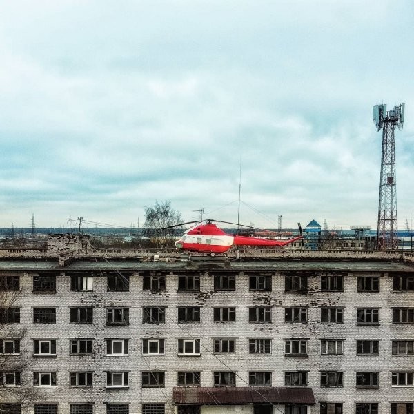 Атмосферные фотографии заброшенных мест Санкт-Петербурга (25 фото)