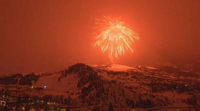 Самый большой в мире фейерверк успешно запустили над Колорадо (4 фото)