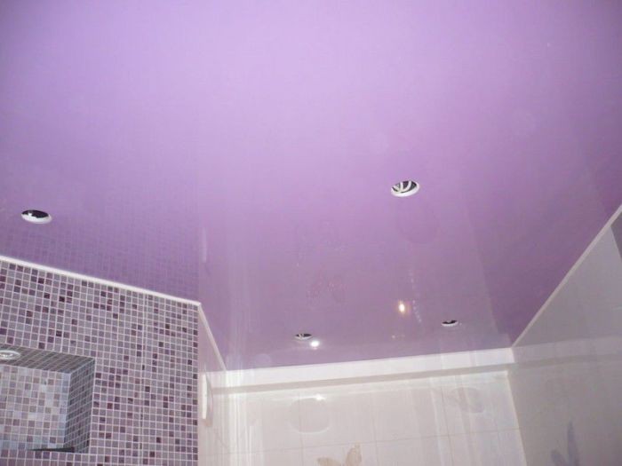 Натяжной потолок в ванной: да или нет (6 фото)