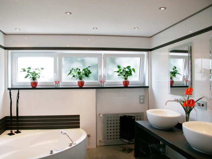 Натяжной потолок в ванной: да или нет (6 фото)