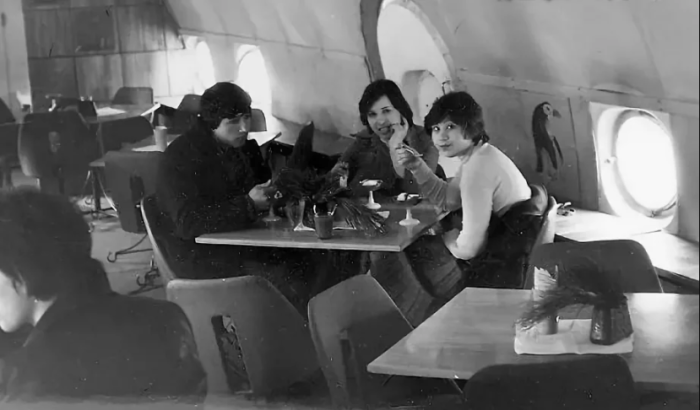 Кафе-самолеты во времена СССР (7 фото)