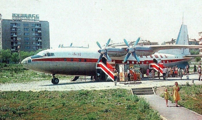 Кафе-самолеты во времена СССР (7 фото)