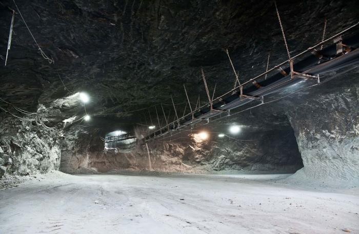 Соляная шахта в самом сердце Сицилии (30 фото)