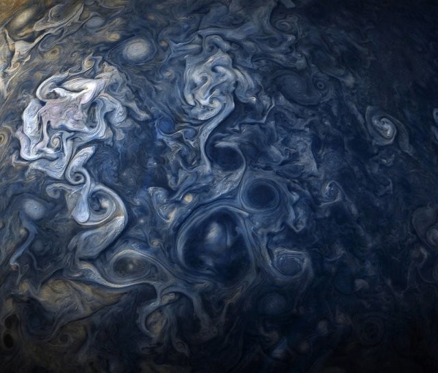Великолепные снимки Юпитера от НАСА (20 фото)