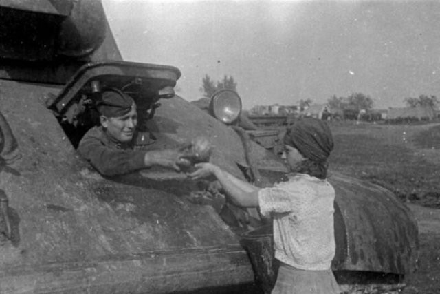 Фотографии времен Второй Мировой войны (15 фото)