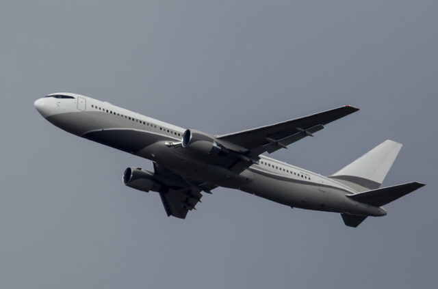 СМИ опубликовали роскошные интерьеры самолета Абрамовича (6 фото)