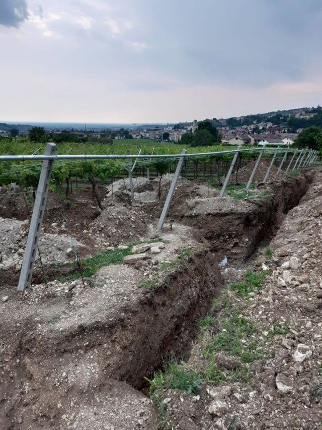 Археологи из Италии случайно обнаружили остатки древней виллы (6 фото)