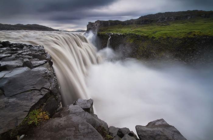 Мощнейший водопад в Европе (16 фото)