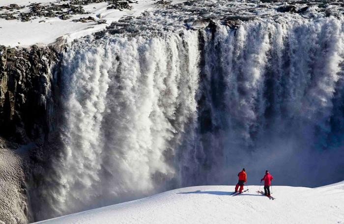 Мощнейший водопад в Европе (16 фото)