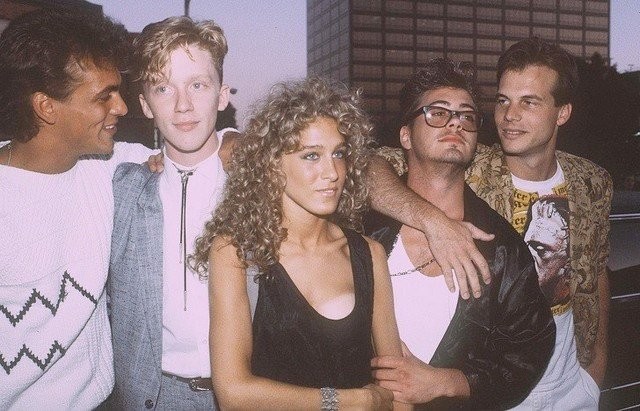 Архивные фотографии знаменитостей 80-90-х годов (14 фото)