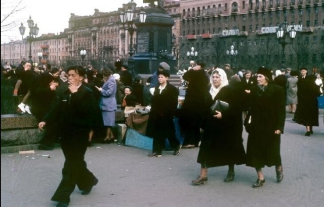 Цветные фотографии из советского прошлого (20 фото)