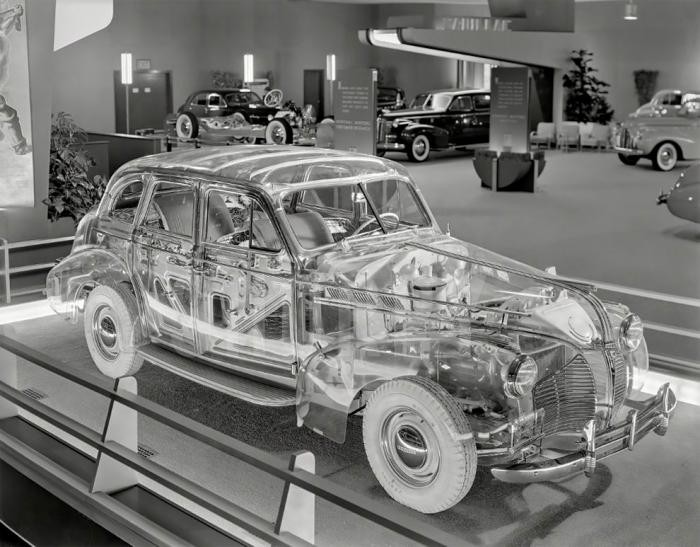 Автомобиль-призрак: Pontiaс Plexiglas 1939 года (10 фото)