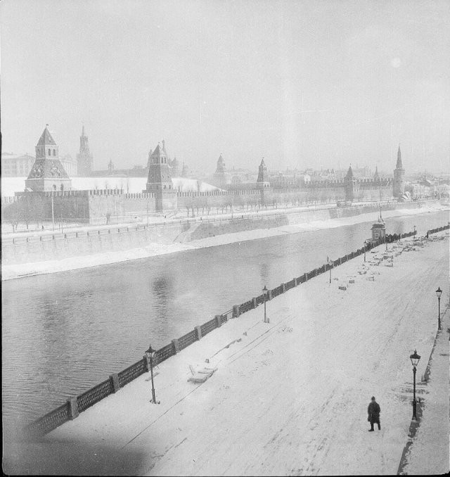 Какой была Москва в 1930-е годы (15 фото)