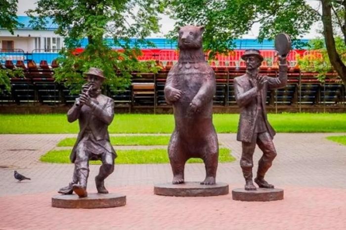 Почему одним из символов России является медведь (5 фото)