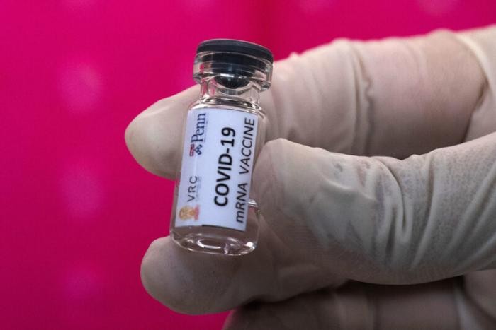 Интересные факты о российской вакцине от коронавируса (5 фото)