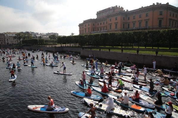 В Санкт-Петербурге прошел фестиваль "Фонтанка-SUP" (27 фото)