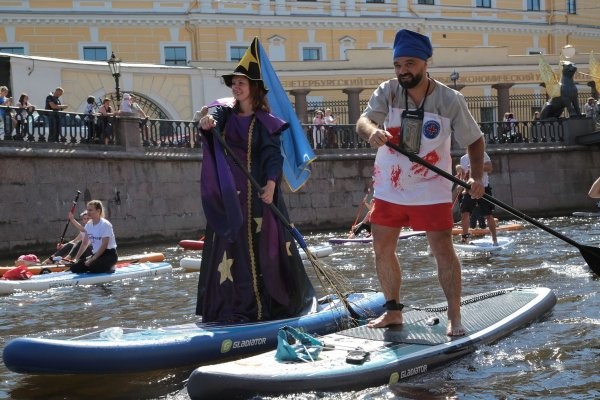 В Санкт-Петербурге прошел фестиваль "Фонтанка-SUP" (27 фото)