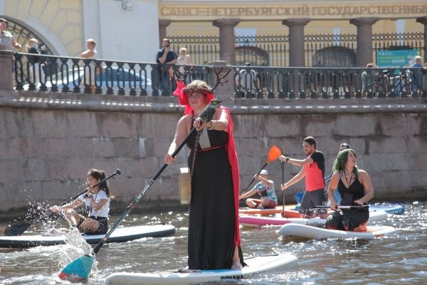 В Санкт-Петербурге прошел фестиваль "Фонтанка-SUP" (27 фото)