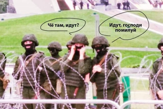 Мемы про Лукашенко с автоматом (12 фото)