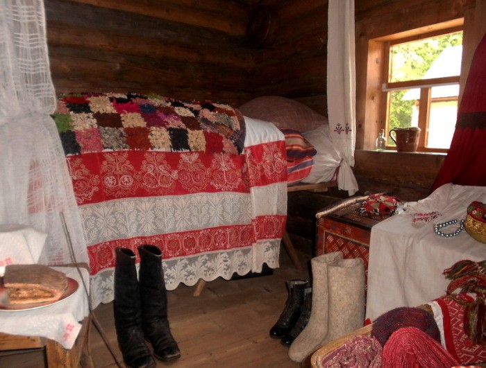 Традиции первой брачной ночи в старой Руси (6 фото)