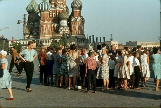 Фотографии времен СССР, вызывающие теплые воспоминания (15 фото)