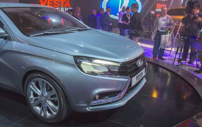 Москва: официально представлены Lada Vesta и Lada Xray (31 фото)