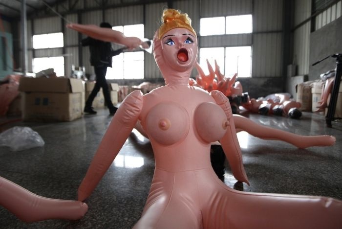 Как производят в Китае секс-игрушки (17 фото)