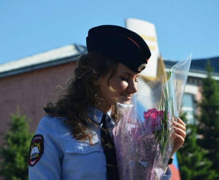 Красивые девушки из российской полиции (30 фото)