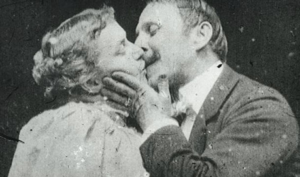 «Горячие» факты о поцелуях (14 фото)