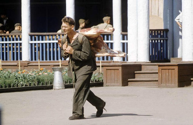 Цветные фотографии России от Москвы до Астрахани 1958 года (33 фото)