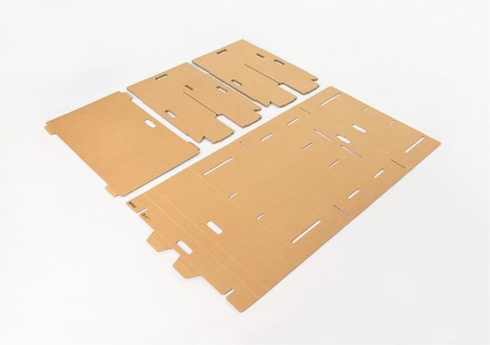 Стол-трансформер из картона (9 фото)