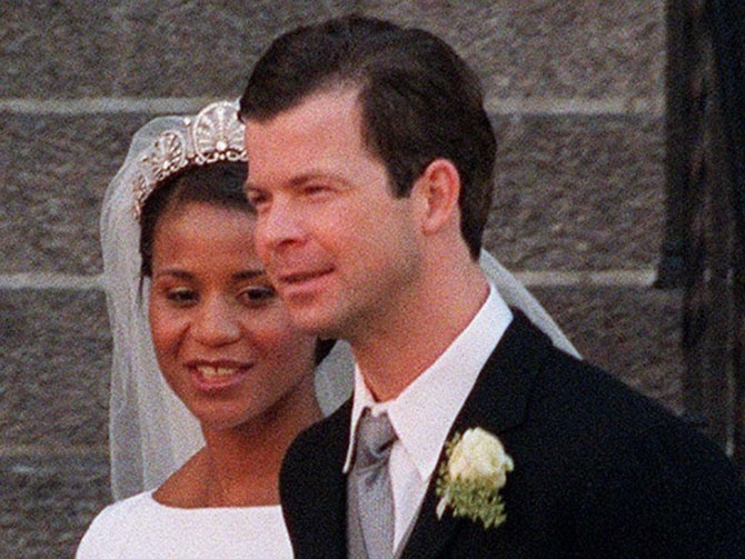 Обычные люди, вступившие в брак с королевскими особами (26 фото)