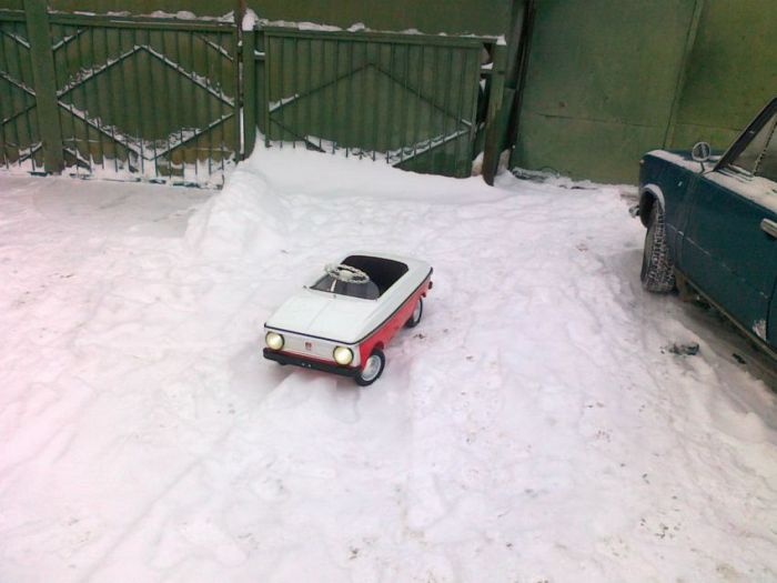 Как реставрировалась детская педальная машина «Москвич» (56 фото)