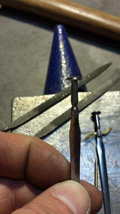 Как сделать мини-мечи из обычных гвоздей (35 фото)