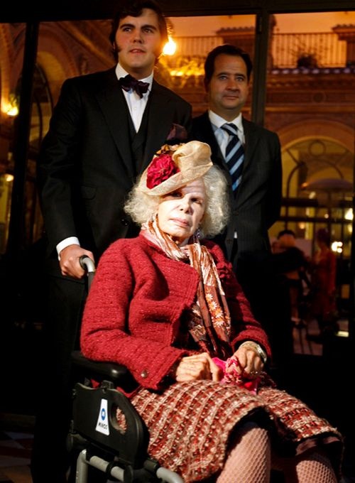 Испания: герцогиня де Альба умерла в возрасте 87-ми лет (13 фото)