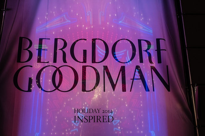 Новое праздничное оформление универмага Bergdorf Goodman в Нью-Йорке (21 фото)