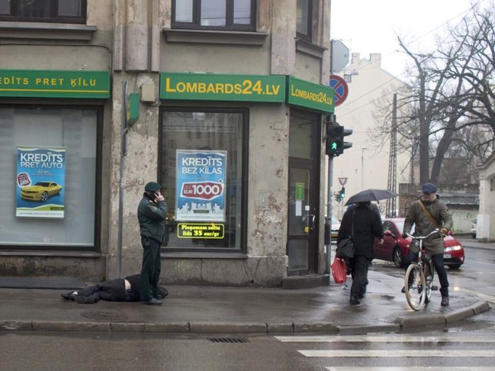 Латвия: борьба со спайсом по-рижски (21 фото)